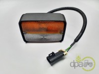 LAMPA SEMNALIZARE STANGA SAU DREAPTA FATA John Deere