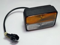 LAMPA SEMNALIZARE STANGA SAU DREAPTA FATA John Deere